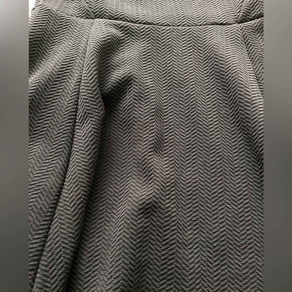 Women Ruffle Mid Dress - Picture 4 of 5